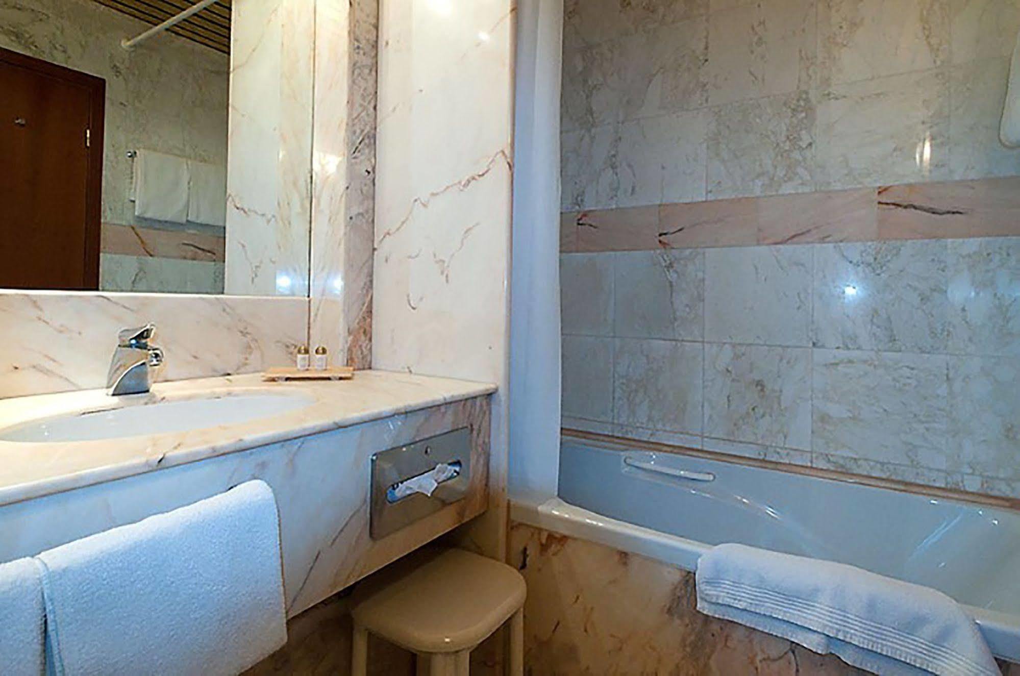 Hotel Am Blauen Wunder - Privathotel